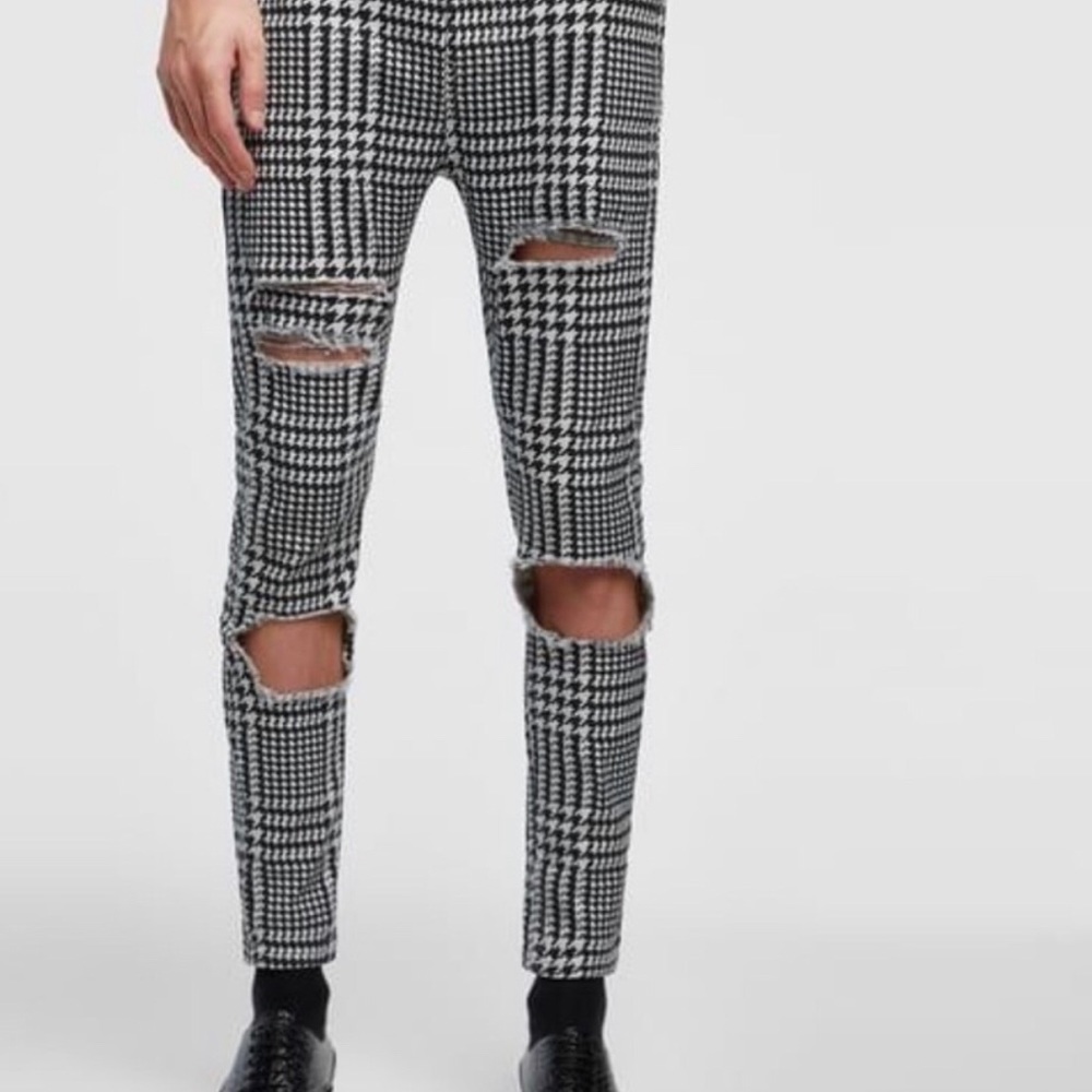 Zara distressed houndstooth pants size 34